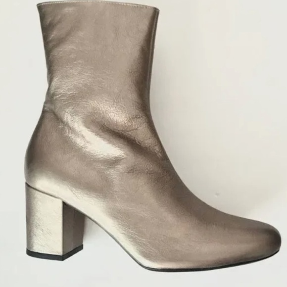 New Mint & Rose booties - Picture 1 of 8